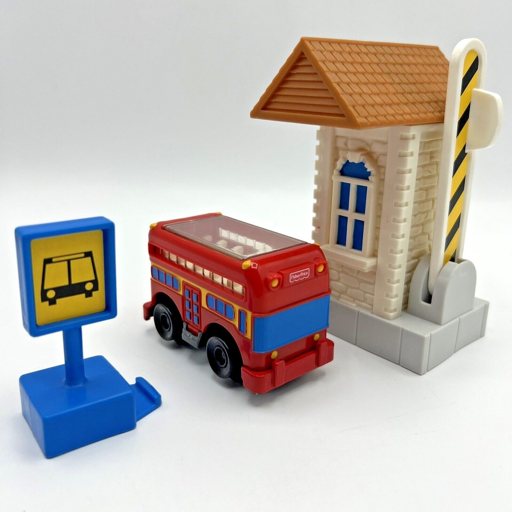 GeoTrax 3 Piece Highview Tours Bus Stop Fisher Price Station Double Decker Sign